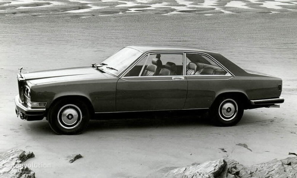 Rolls-Royce Camargue photo 8