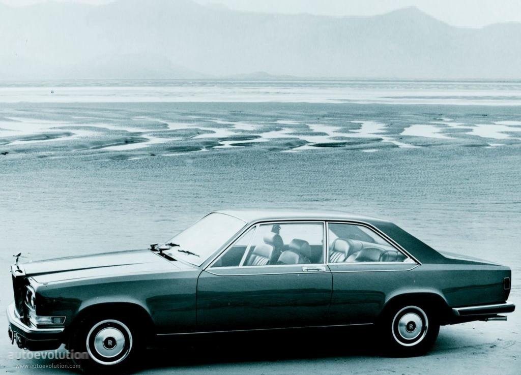 Rolls-Royce Camargue photo 10