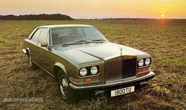 Rolls-Royce Camargue photo 4