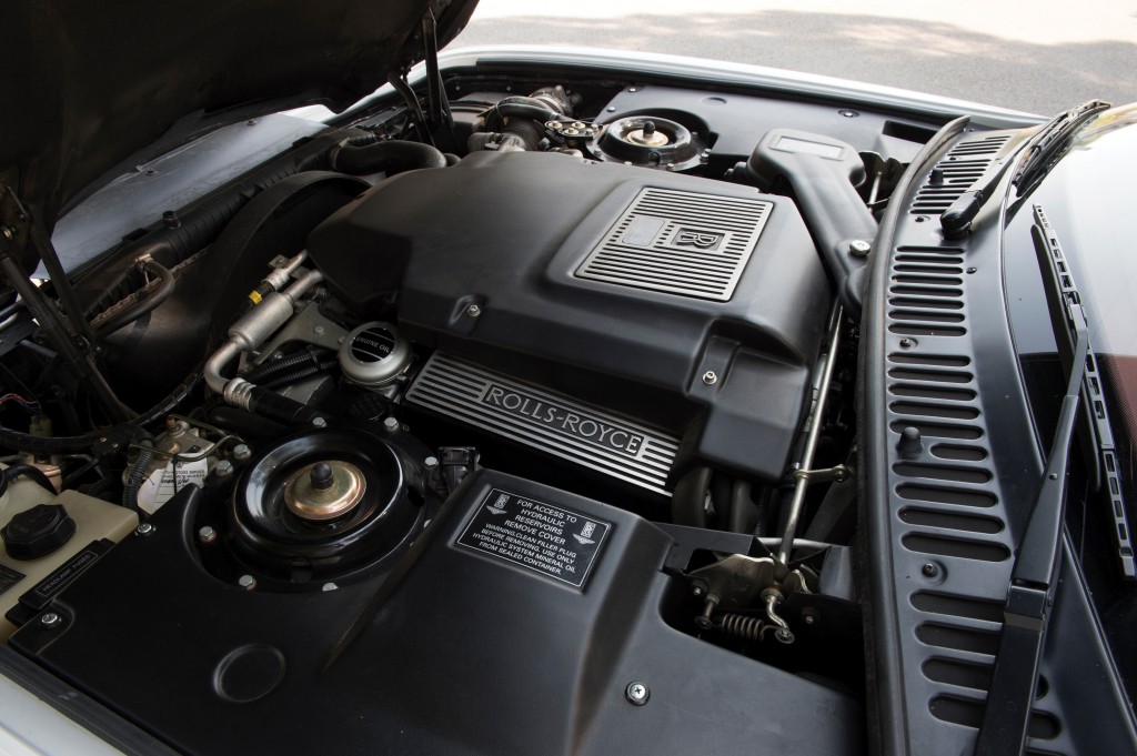 Rolls-Royce Corniche photo 27