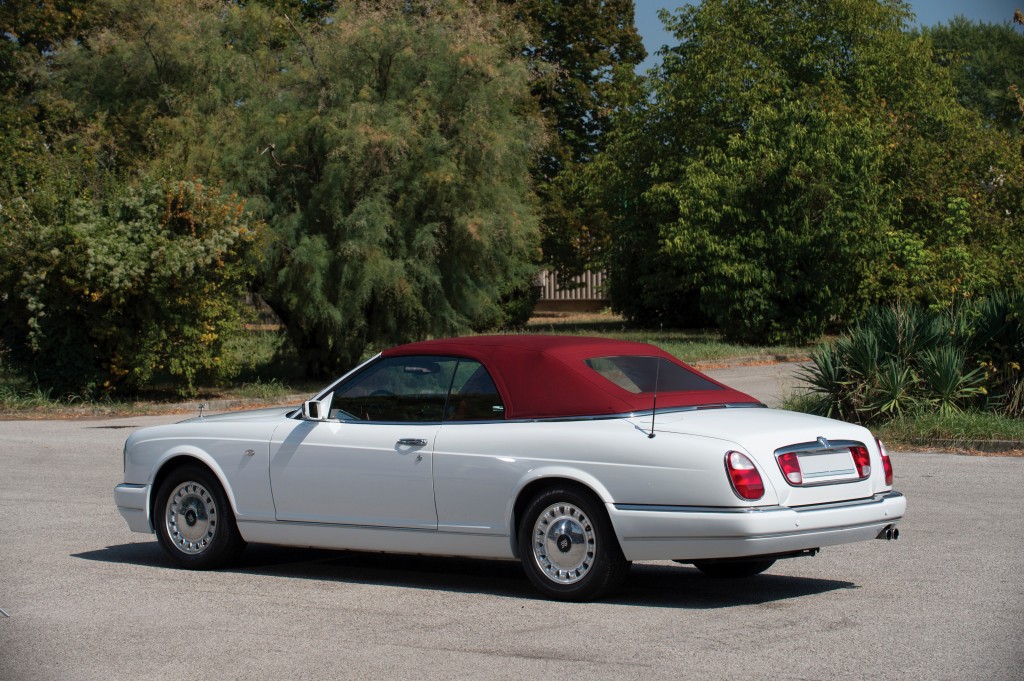 Rolls-Royce Corniche photo 14