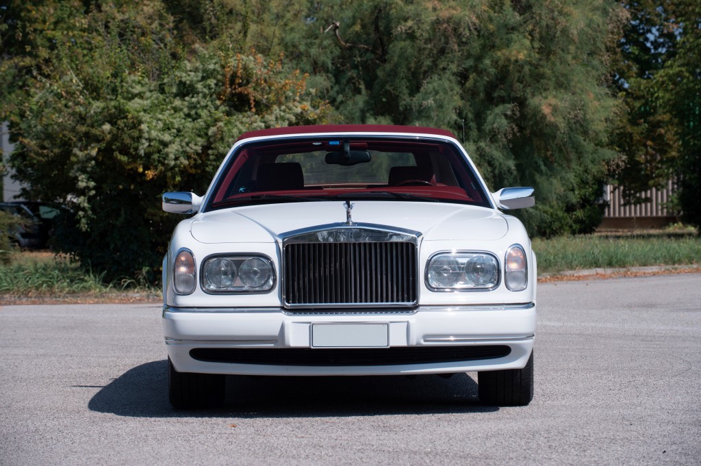 Rolls-Royce Corniche photo 15