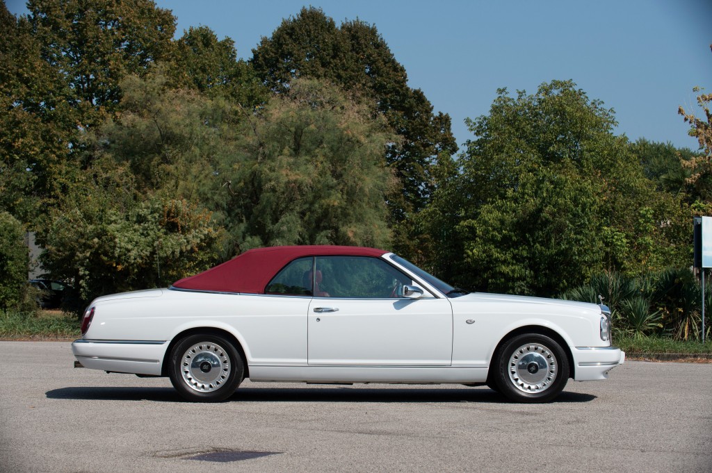 Rolls-Royce Corniche photo 16