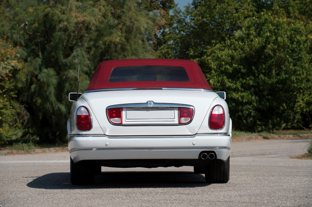 Rolls-Royce Corniche photo 17