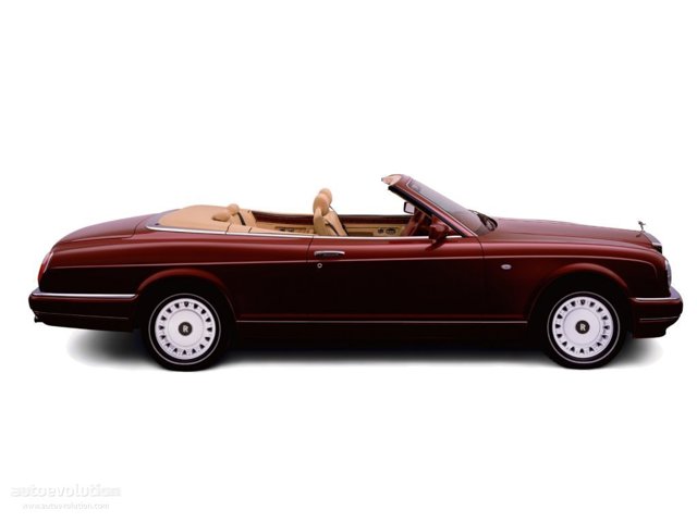 Rolls-Royce Corniche photo 3