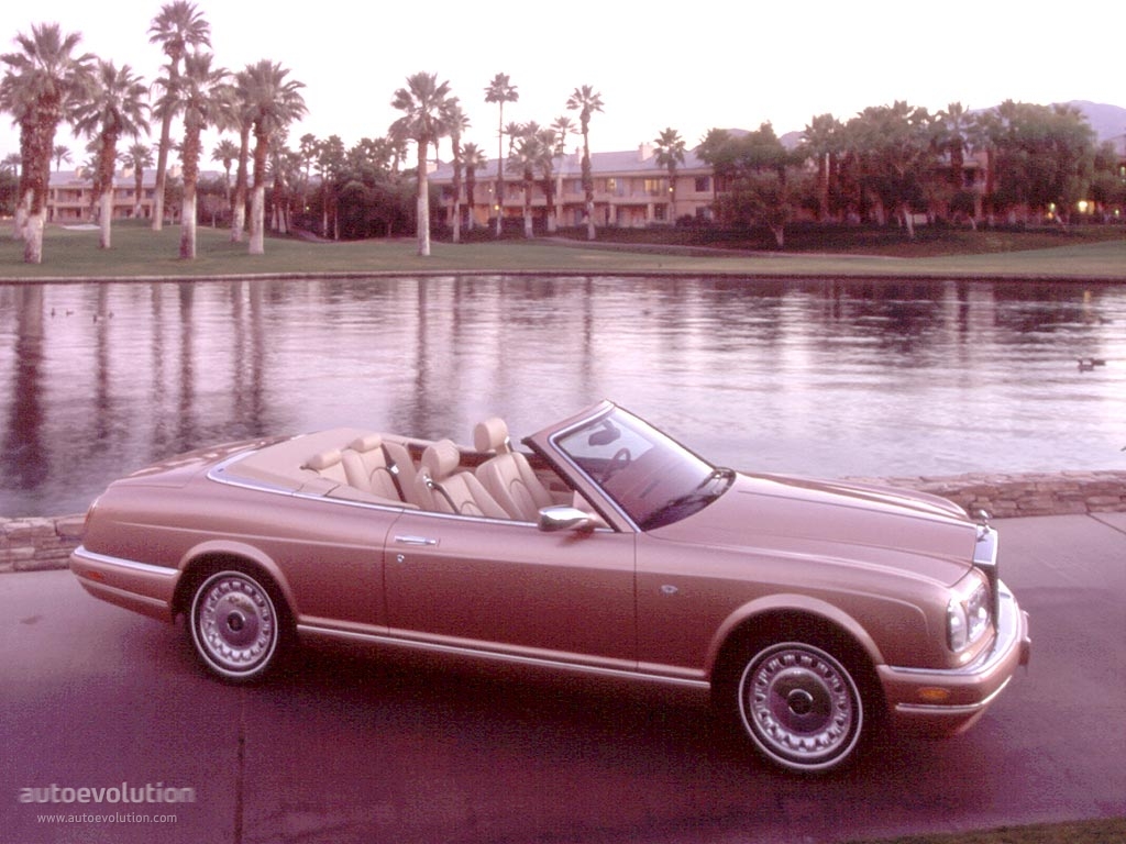 Rolls-Royce Corniche photo 6