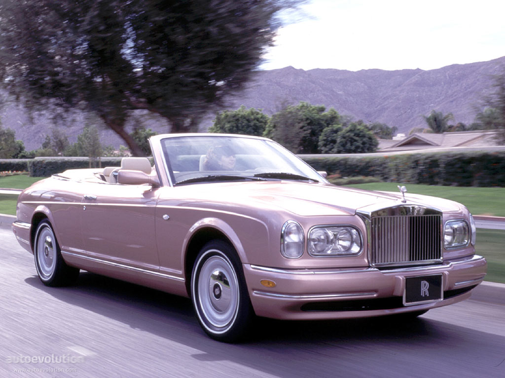 Rolls-Royce Corniche photo 8