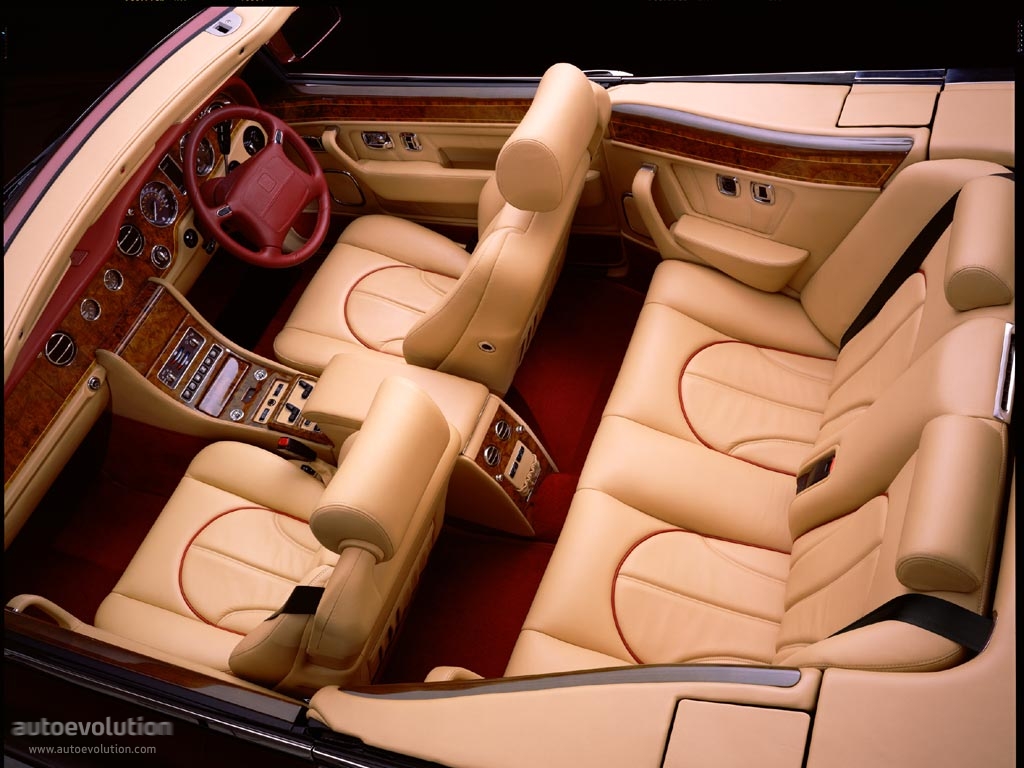 Rolls-Royce Corniche photo 22