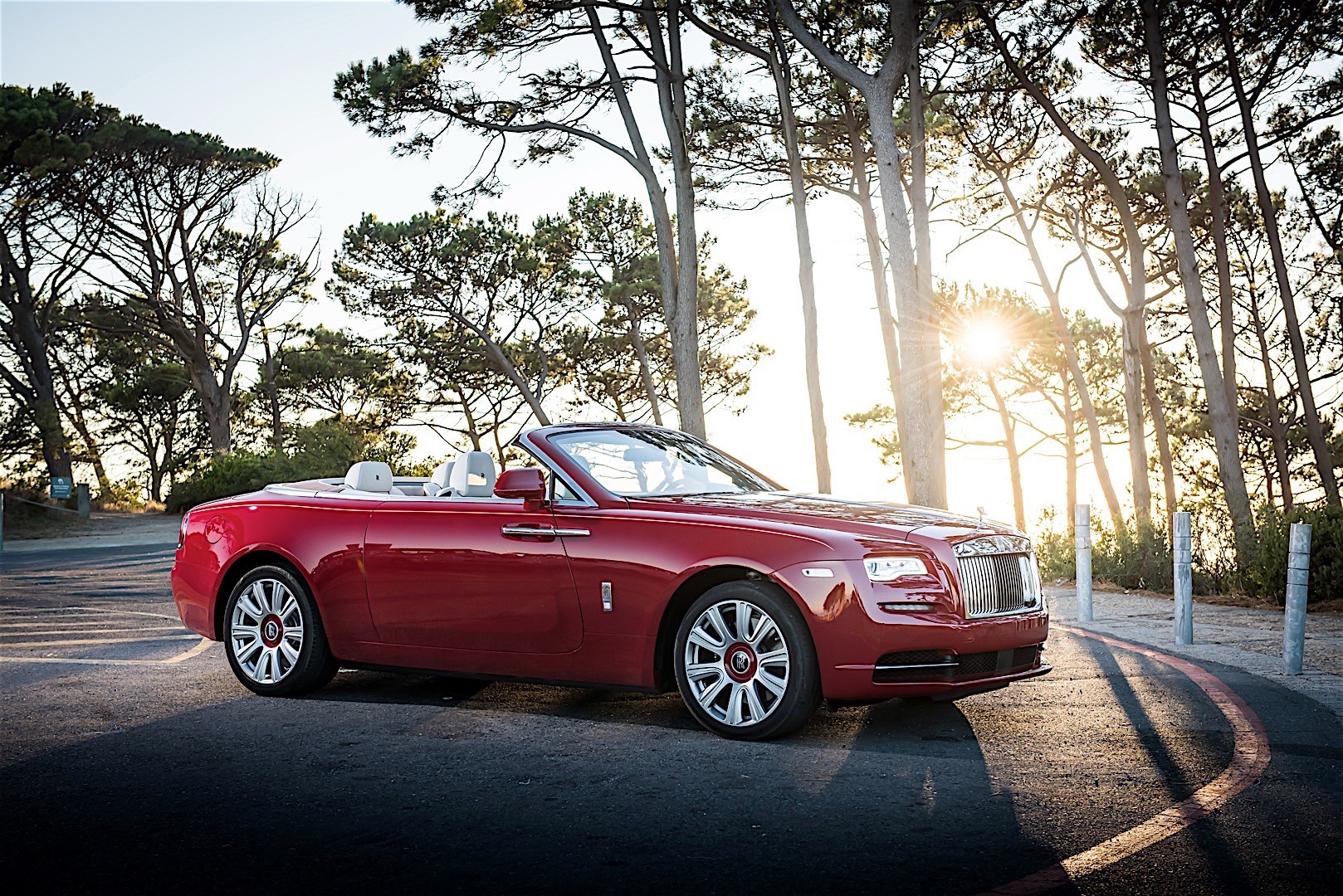 Rolls-Royce Dawn photo 21