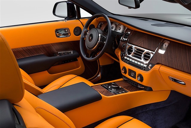 Rolls-Royce Dawn photo 39