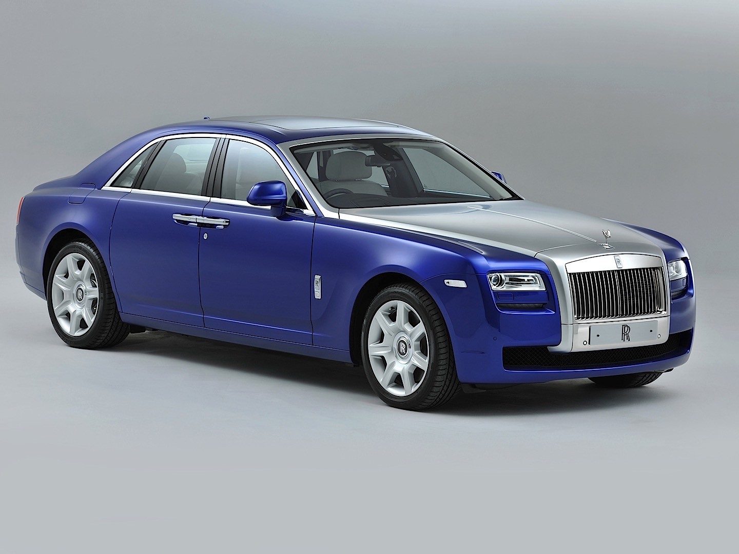 Rolls-Royce Ghost photo 75