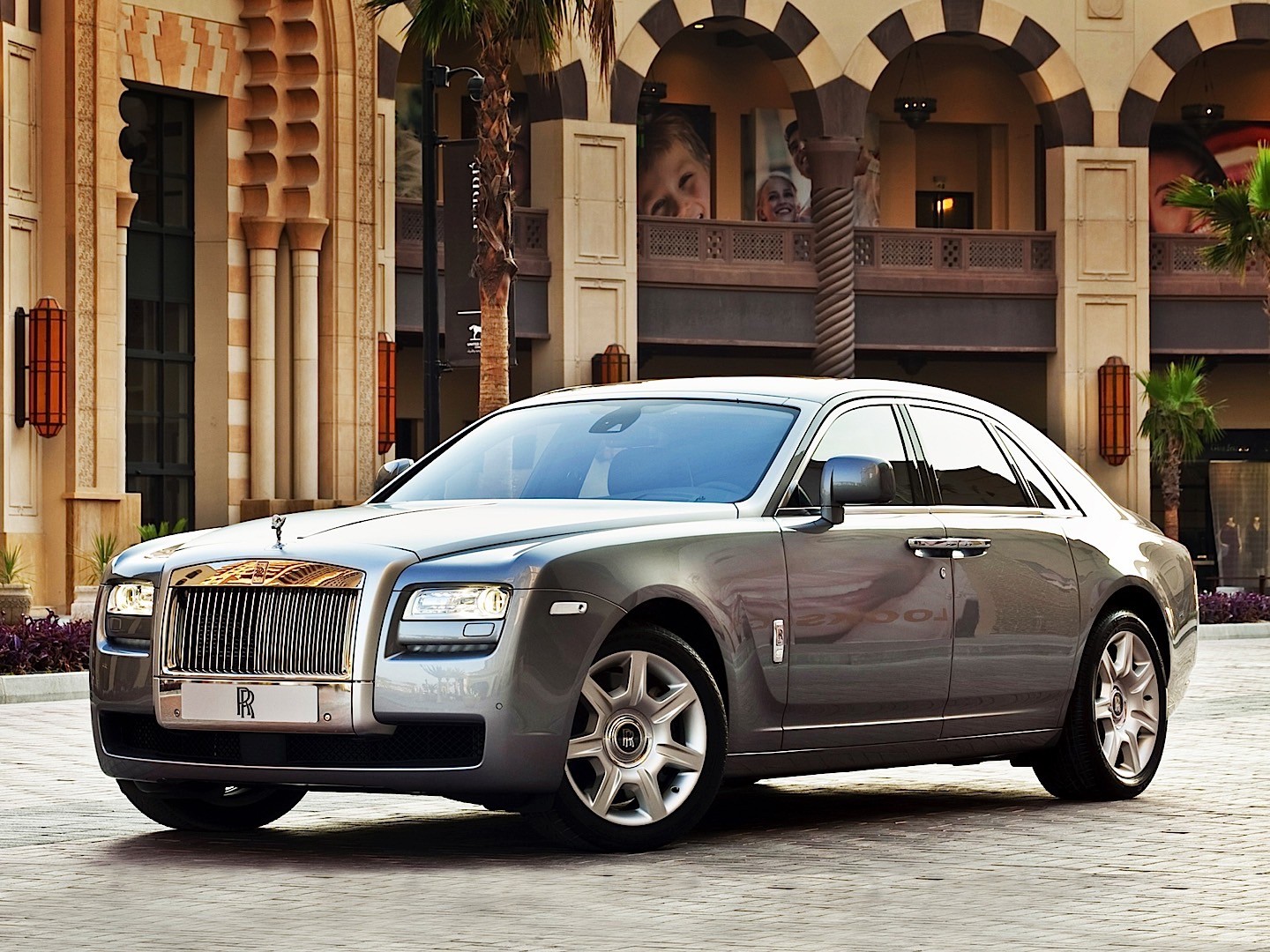 Rolls-Royce Ghost photo 80