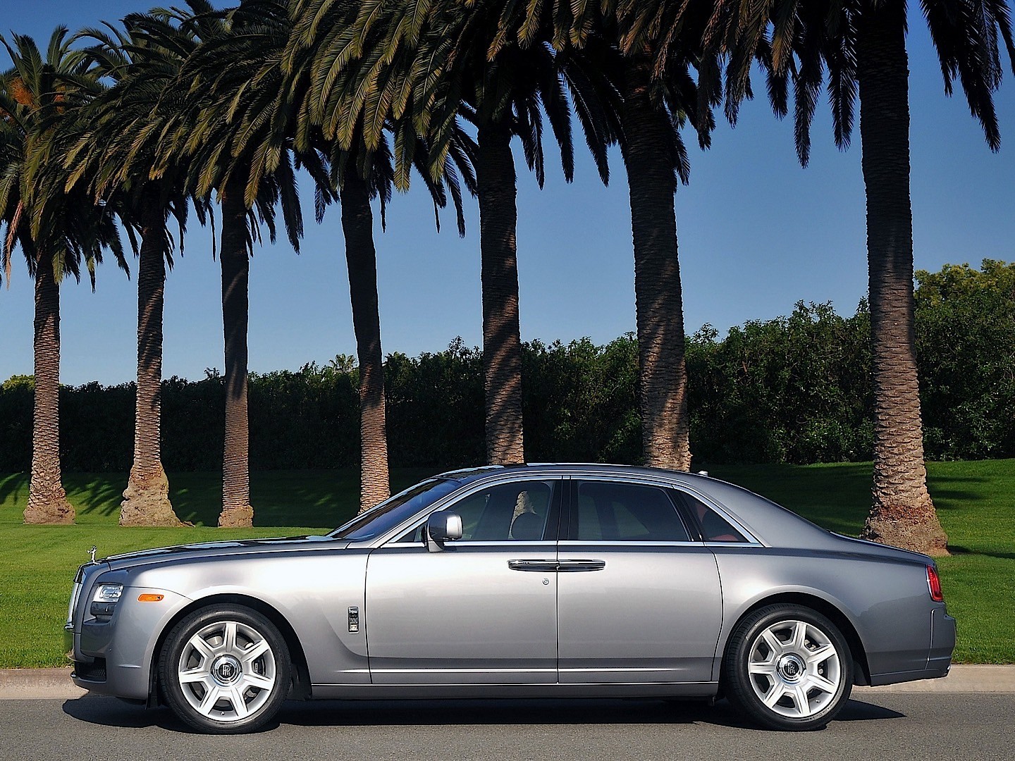 Rolls-Royce Ghost photo 82