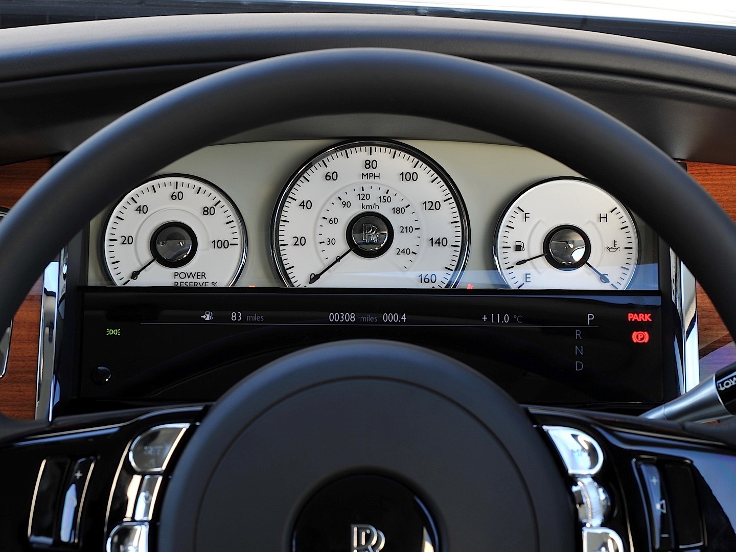 Rolls-Royce Ghost photo 101