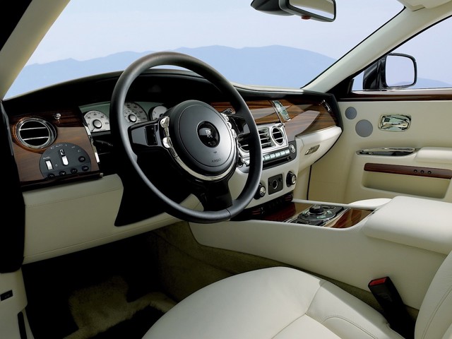 Rolls-Royce Ghost photo 103