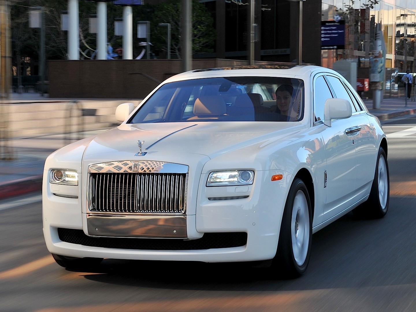 Rolls-Royce Ghost photo 26