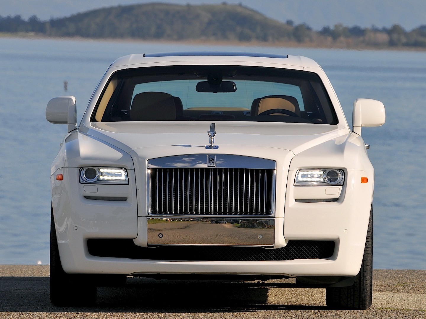 Rolls-Royce Ghost photo 50