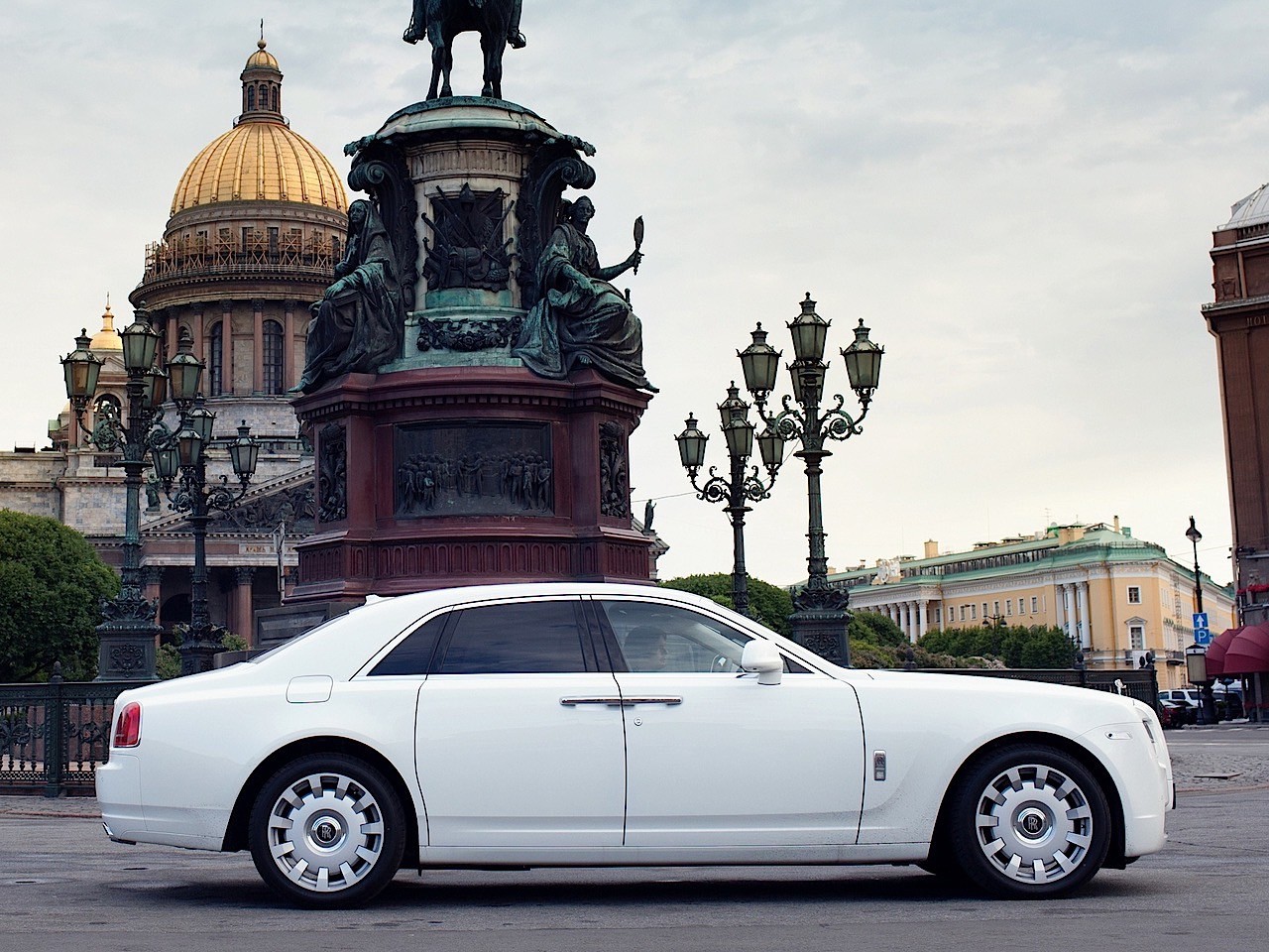 Rolls-Royce Ghost photo 71