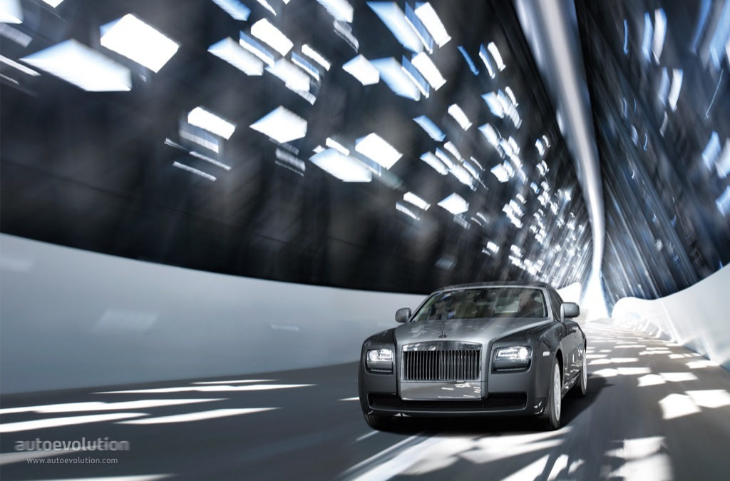 ROLLS-ROYCE Ghost