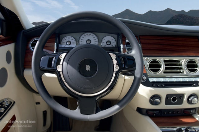 Rolls-Royce Ghost photo 98