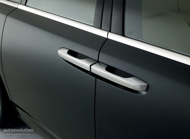 Rolls-Royce Ghost photo 9