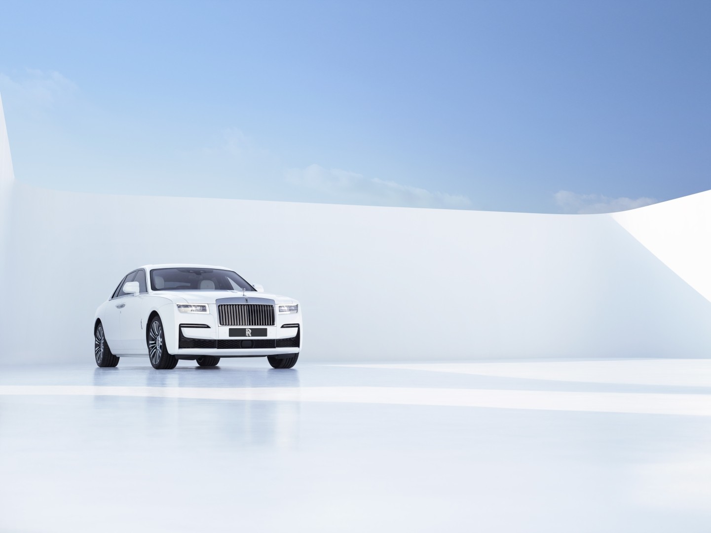 Rolls-Royce Ghost photo 5