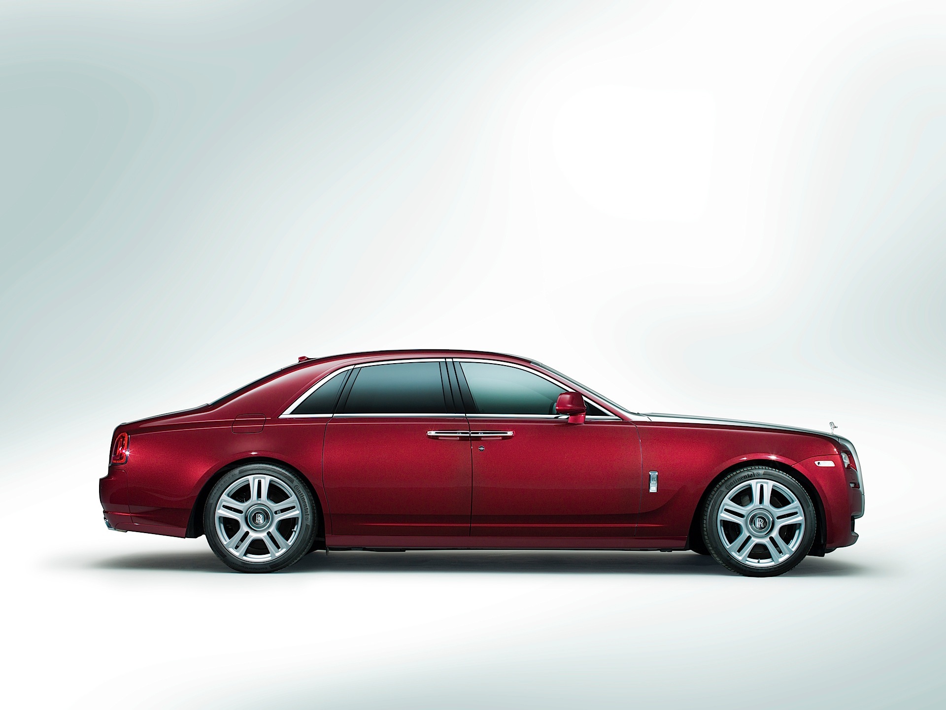 Rolls-Royce Ghost photo 13