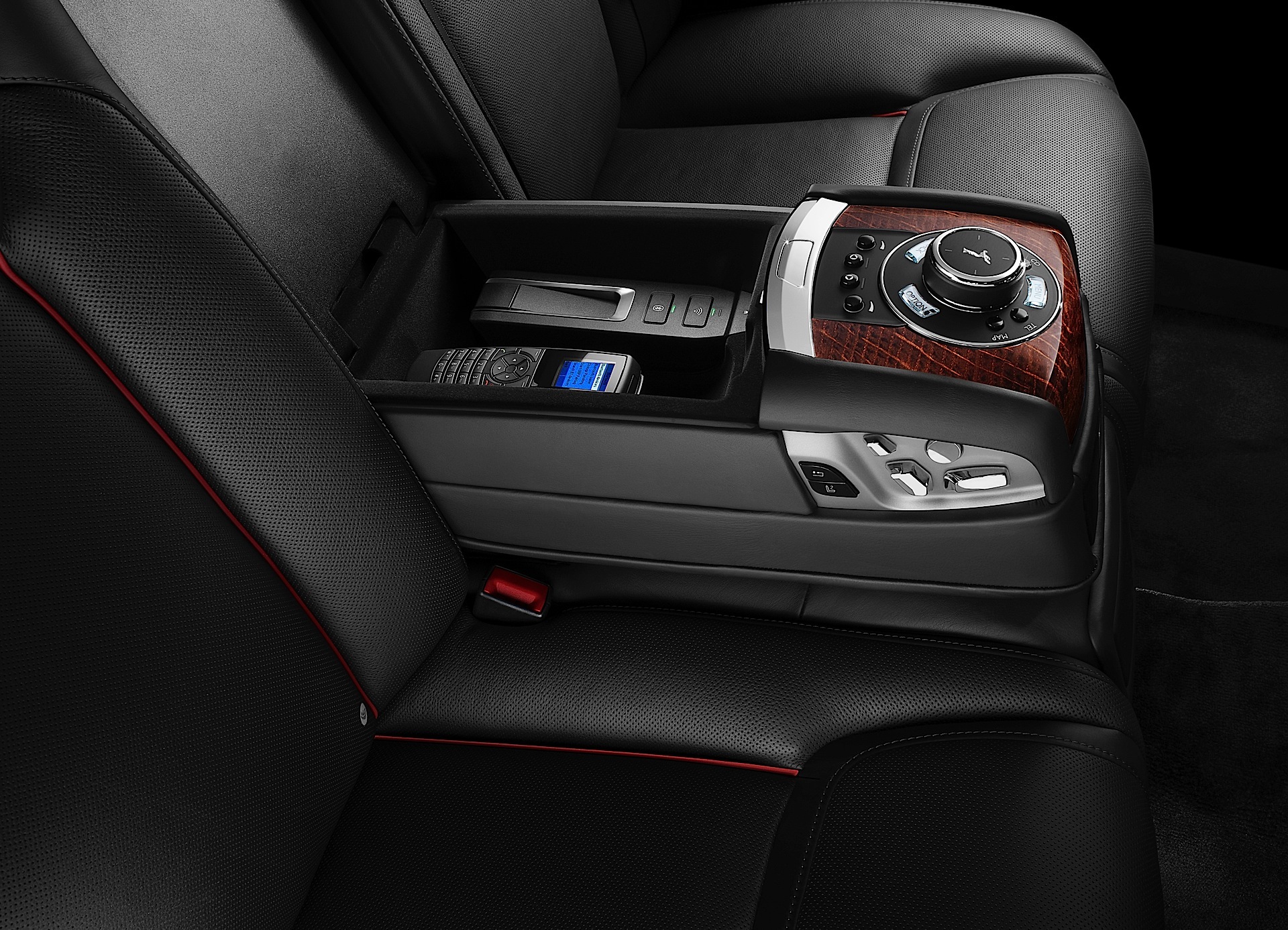 Rolls-Royce Ghost photo 6