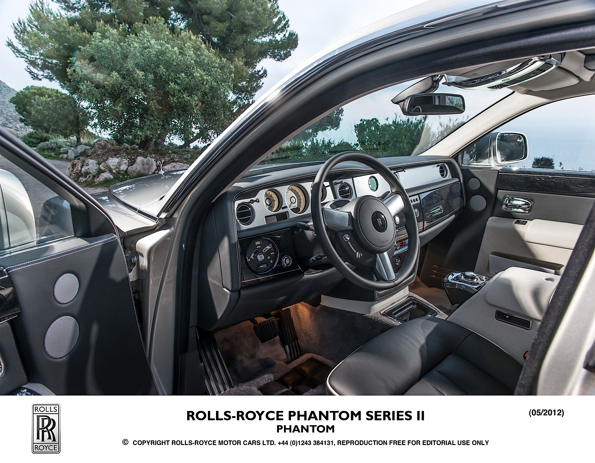 Rolls-Royce Phantom photo 36