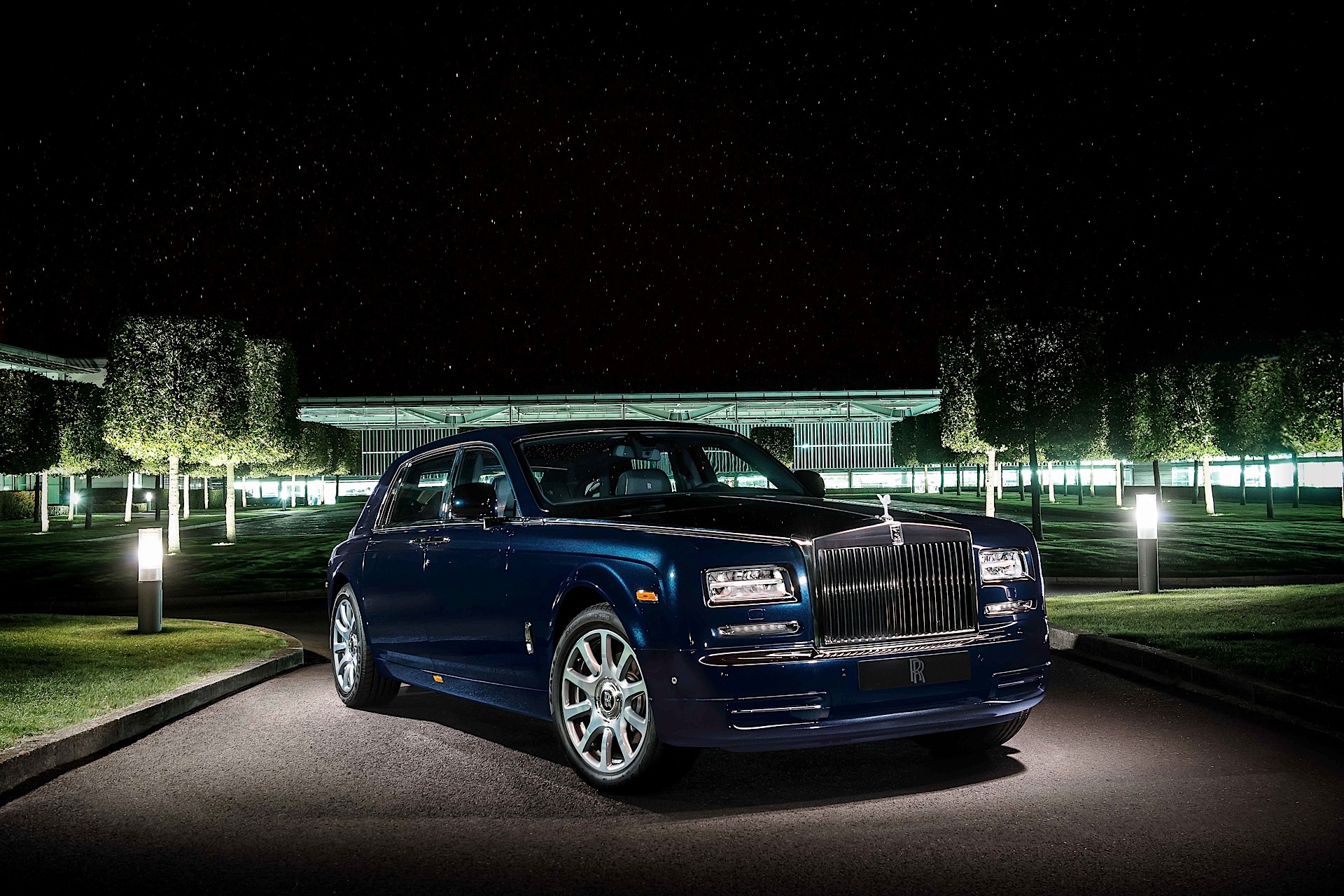 Rolls-Royce Phantom photo 30