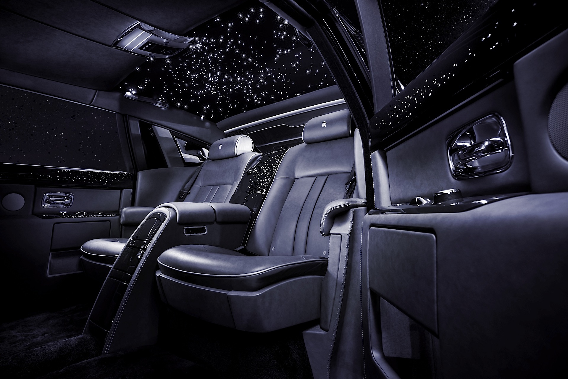 Rolls-Royce Phantom photo 59