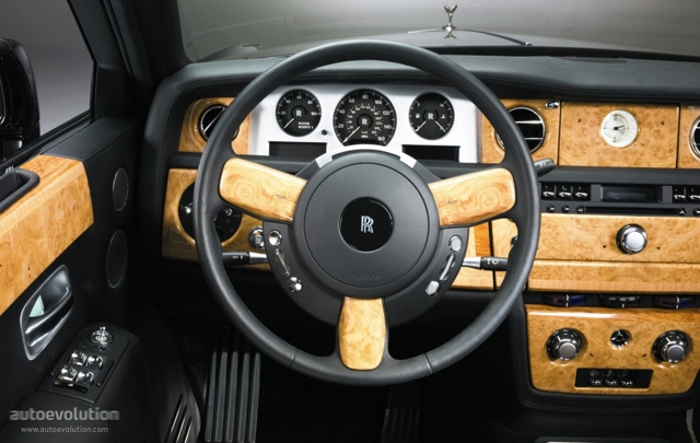Rolls-Royce Phantom photo 31
