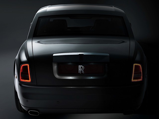 Rolls-Royce Phantom photo 13