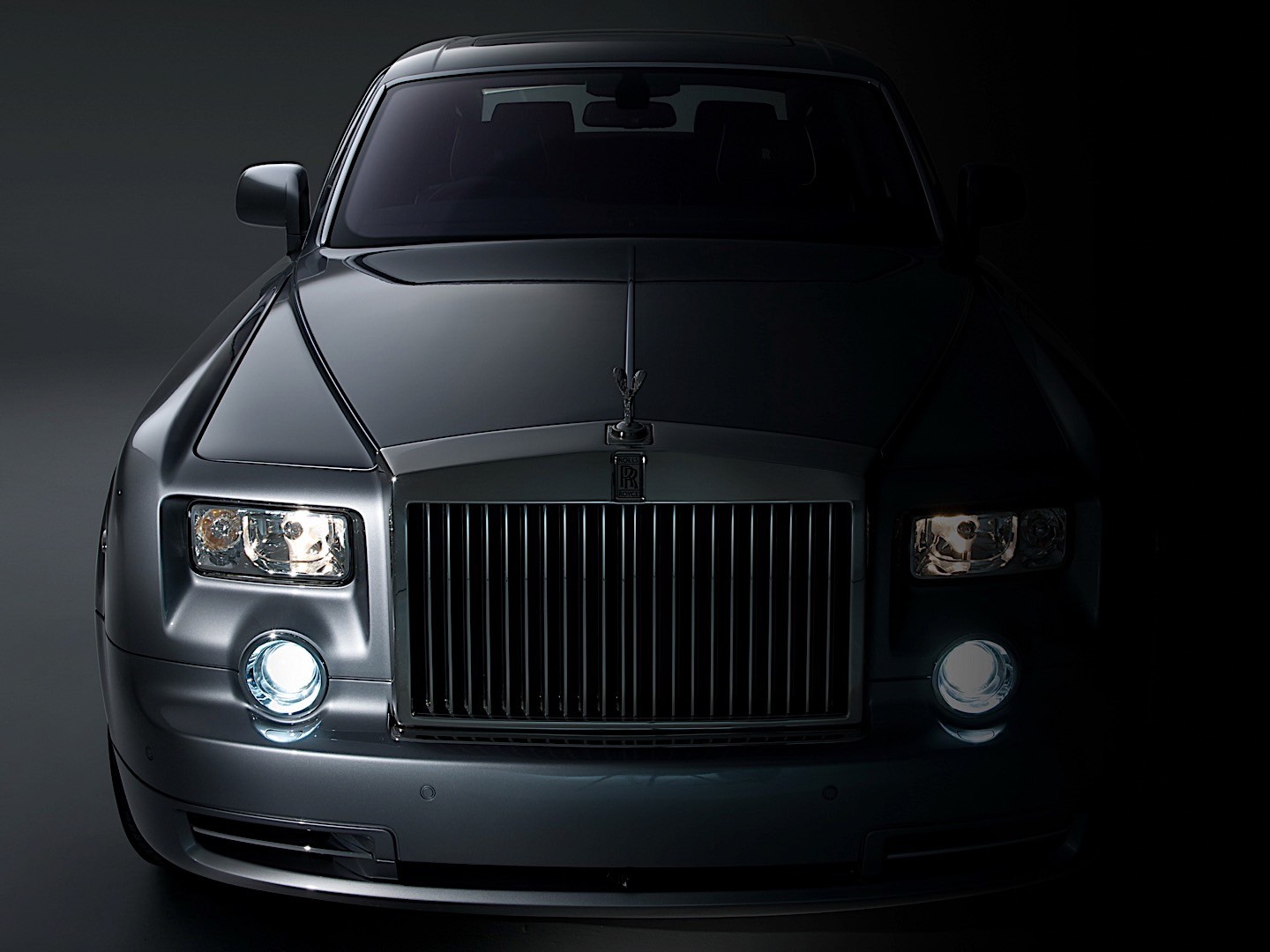 Rolls-Royce Phantom photo 18