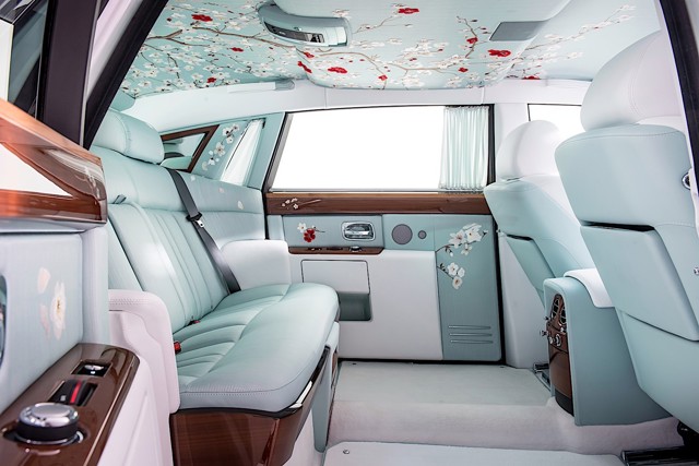 Rolls-Royce Phantom photo 28