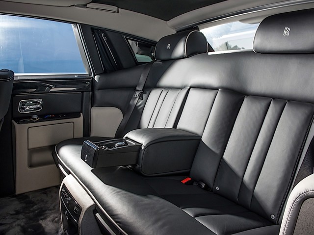 Rolls-Royce Phantom photo 34