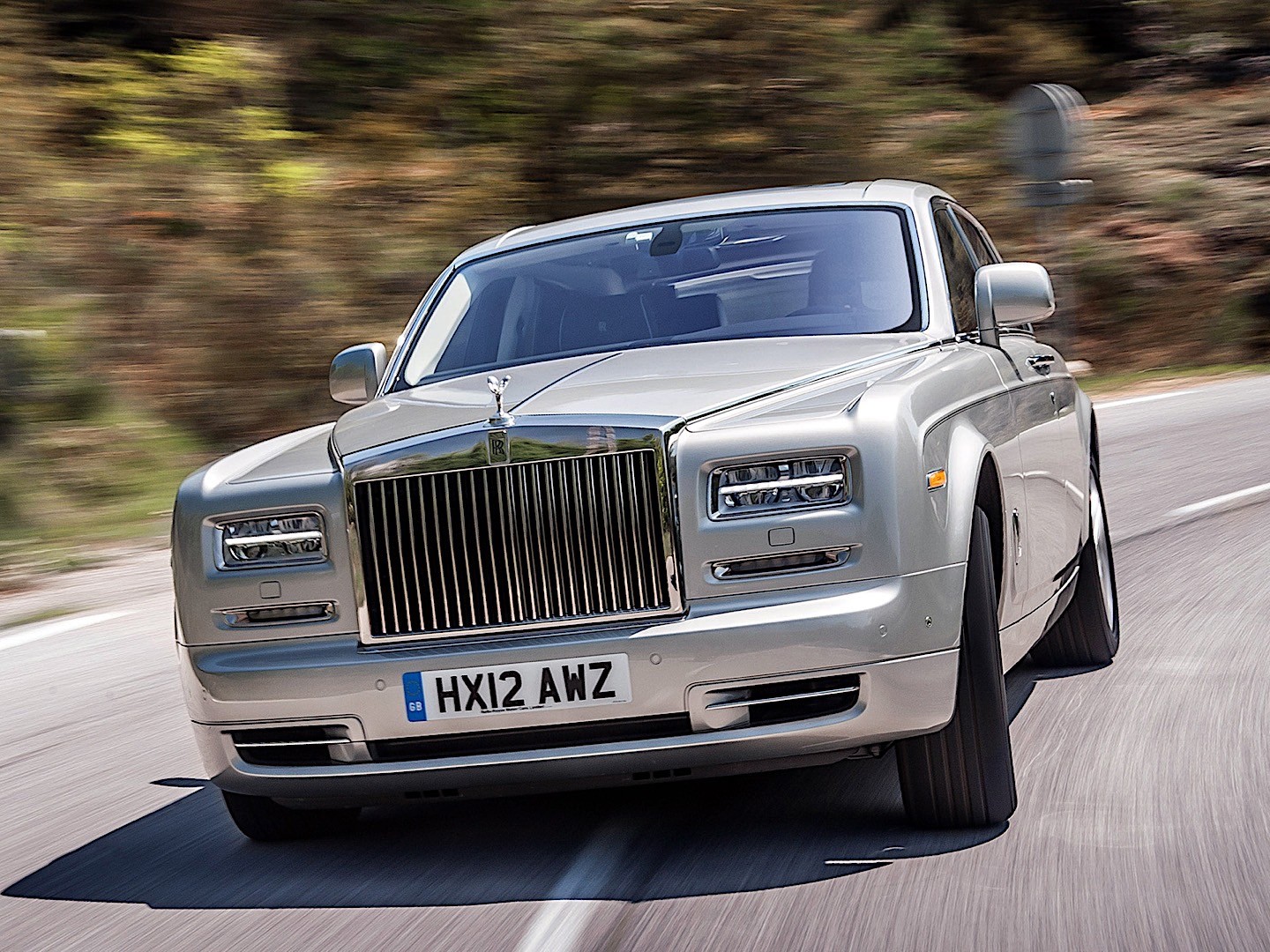 Rolls-Royce Phantom photo 6