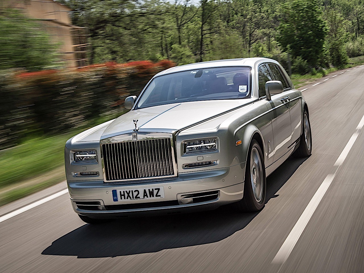 Rolls-Royce Phantom photo 13