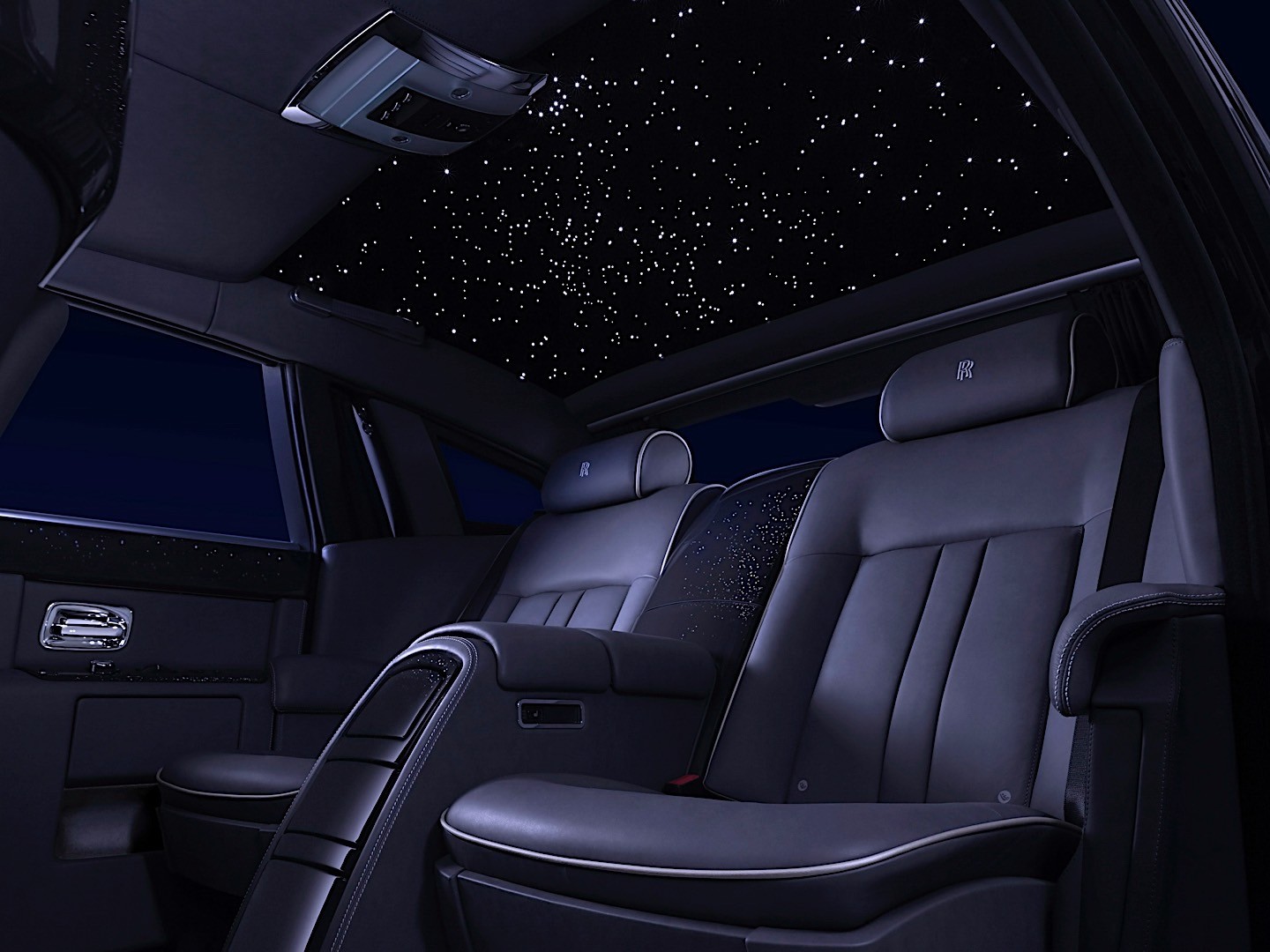 Rolls-Royce Phantom photo 21