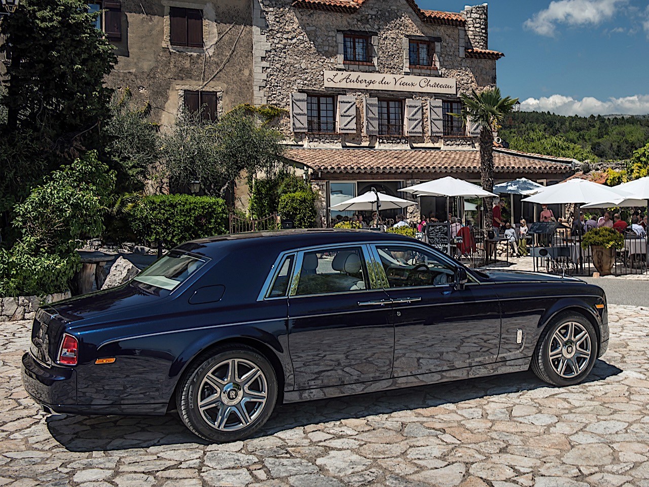 Rolls-Royce Phantom photo 16