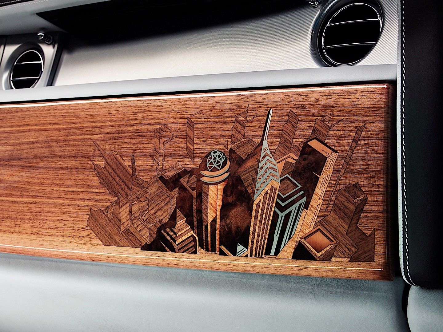 Rolls-Royce Phantom photo 24