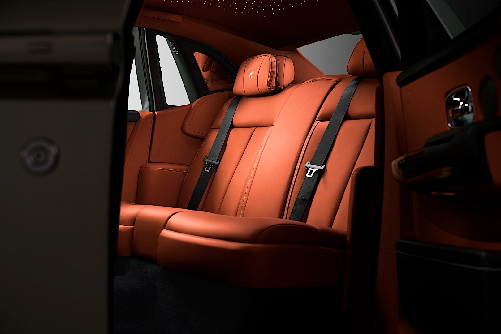 Rolls-Royce Phantom photo 13