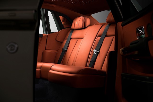 Rolls-Royce Phantom photo 13