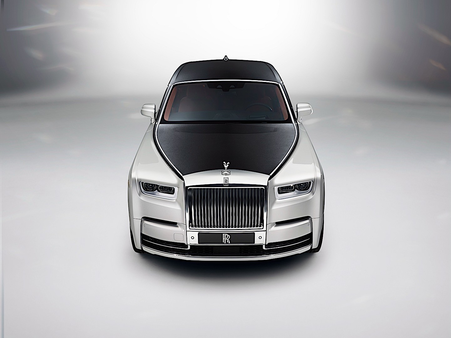 Rolls-Royce Phantom photo 4