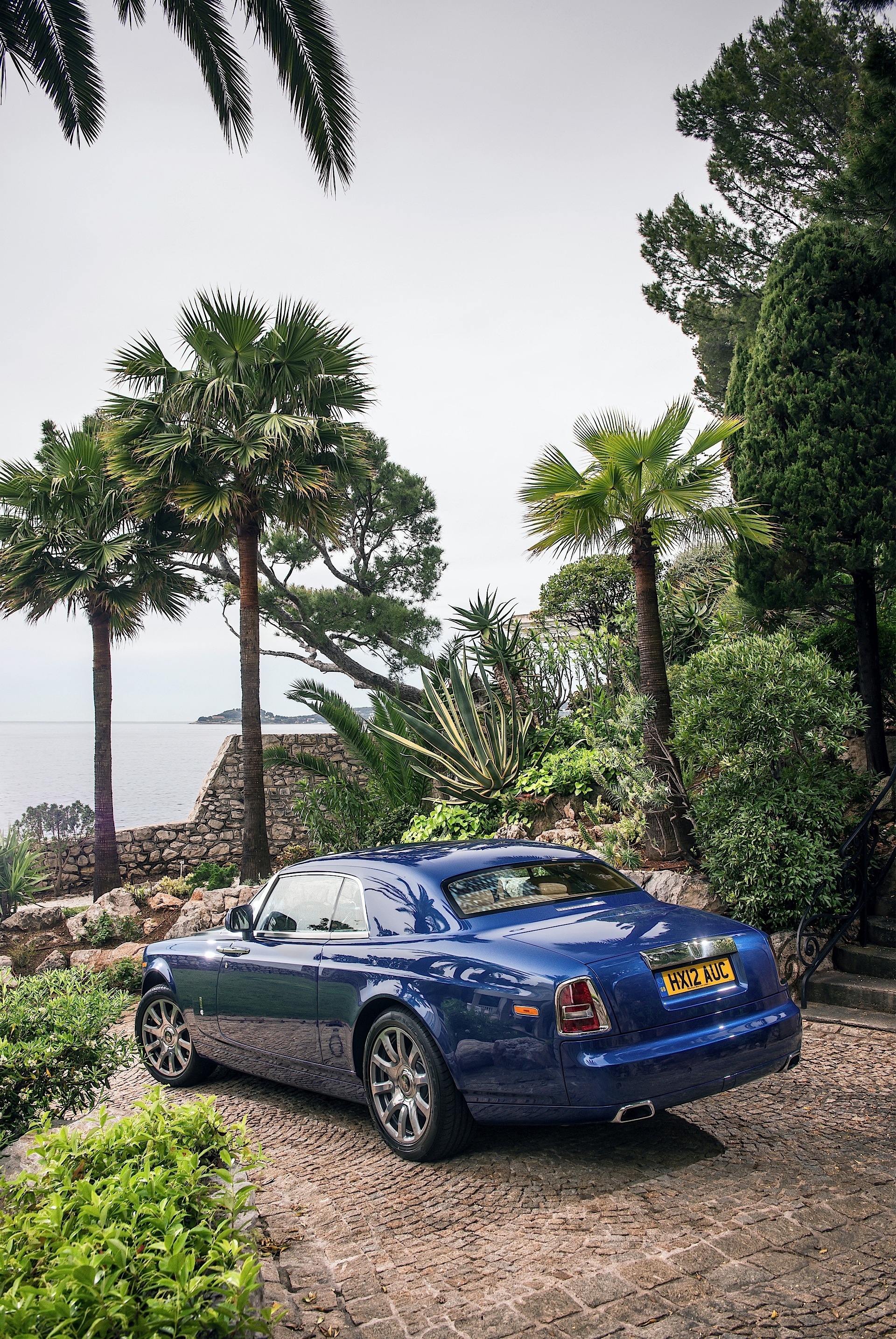 Rolls-Royce Phantom photo 32
