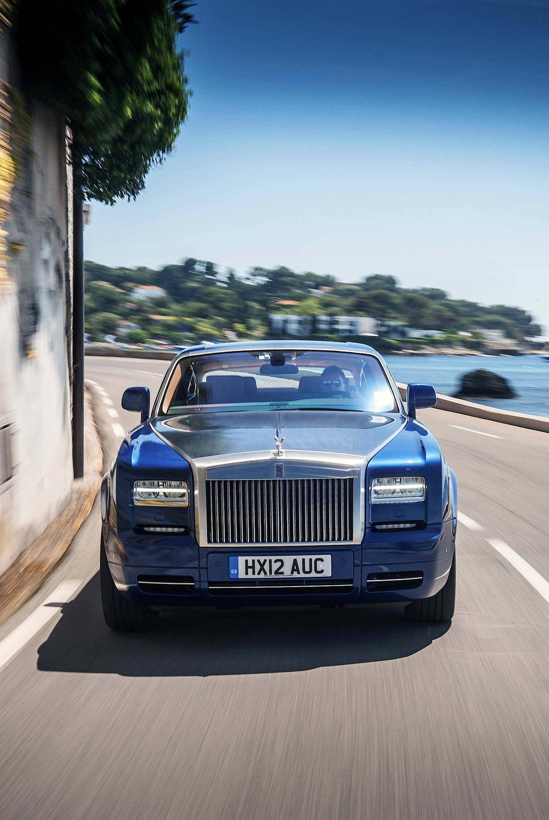 Rolls-Royce Phantom photo 49