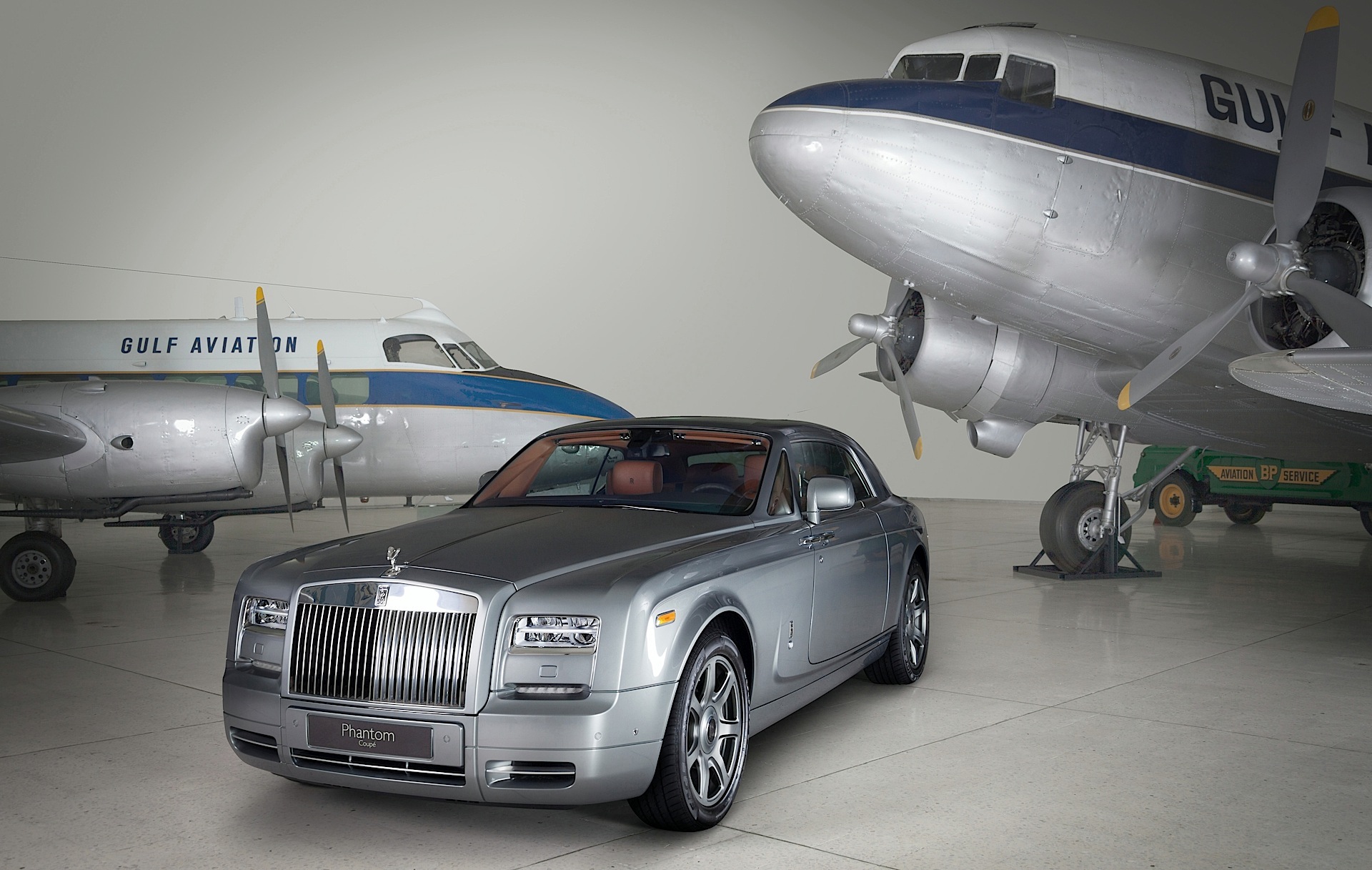 Rolls-Royce Phantom photo 64