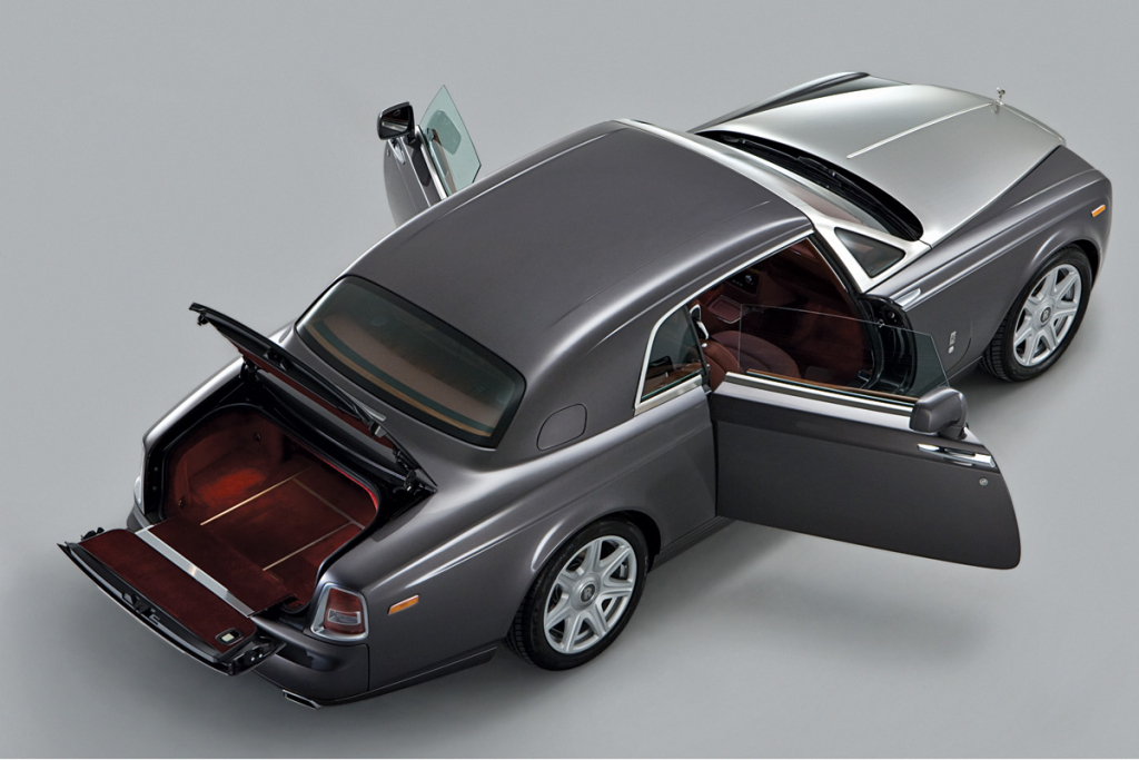 Rolls-Royce Phantom photo 3