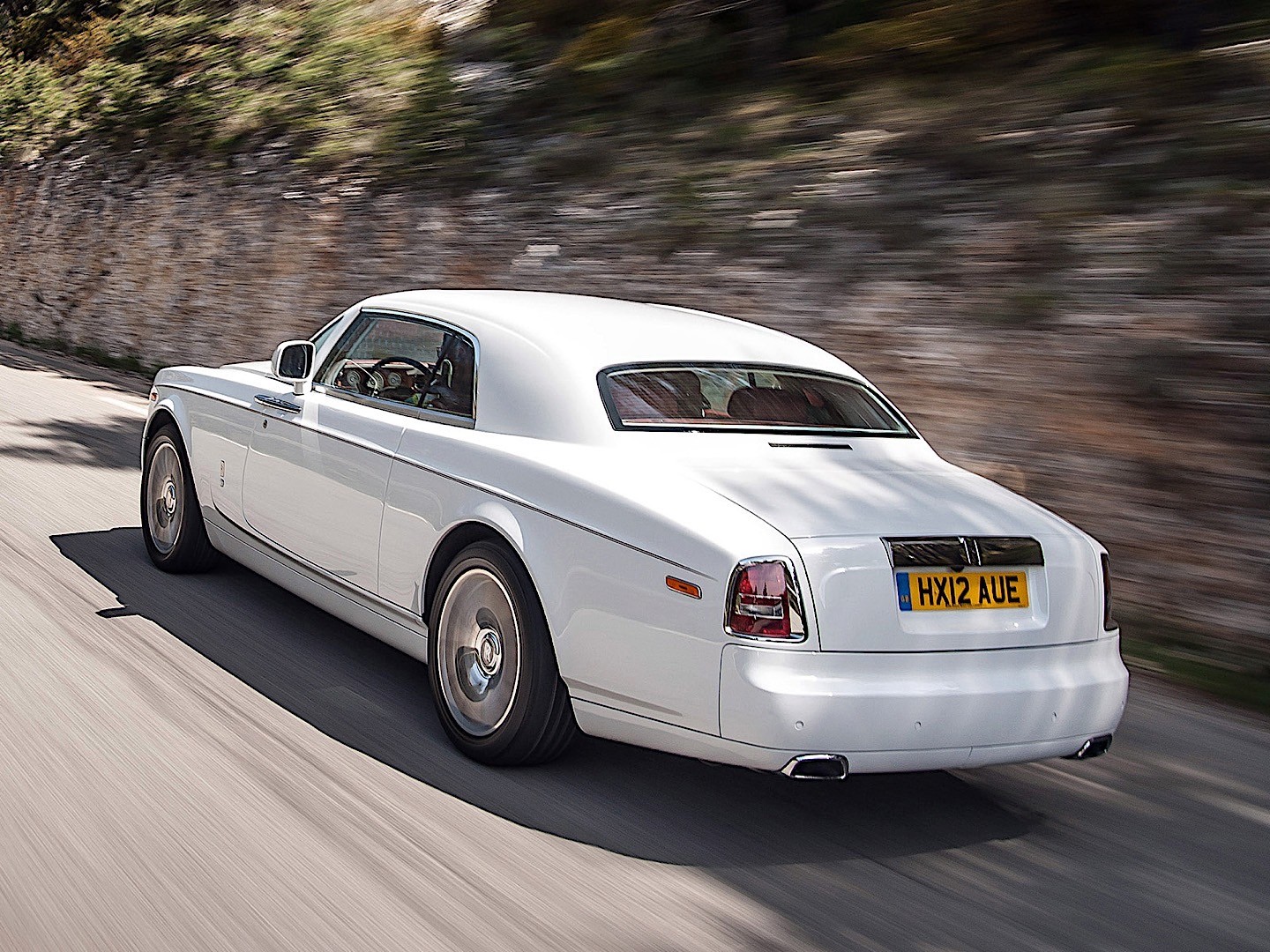Rolls-Royce Phantom photo 5