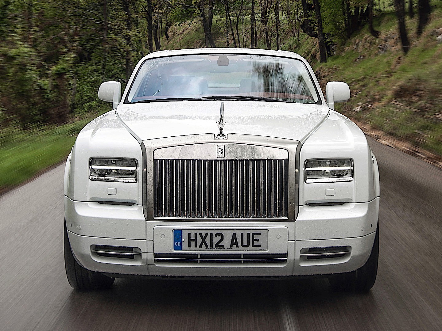 Rolls-Royce Phantom photo 15